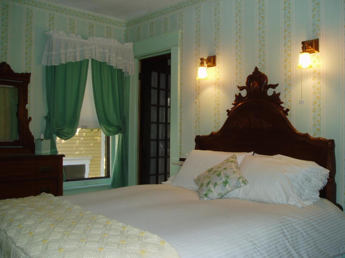 Rosewood Inn コーニング エクステリア 写真
